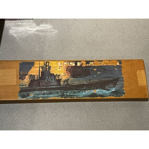 Vintage Revell Model Builders Club of America USS Flasher SS-249 Sub Kit - Picture 1 of 7